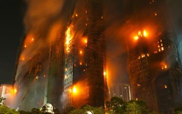 Nguyên nhân rùng mình khiến đám cháy ở Hong Kong (Trung Quốc) lan rộng khắp 8 toà nhà 31 tầng