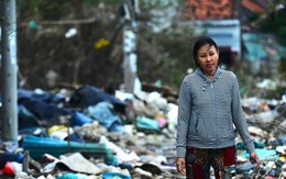 Khung cảnh hoang tàn, nhếch nhác tại vùng trũng nhất ở Tuy Hòa sau lũ dữ