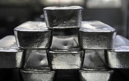 Quỹ bạc lớn nhất thế giới mạnh tay mua vào, chuyên gia dự báo giá có thể tăng gấp đôi