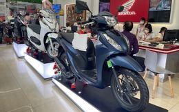 Loạt xe ga Honda bất ngờ bị đội giá, có mẫu còn chênh cả chục triệu