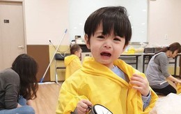 Trẻ hay khóc có 3 điểm HƠN NGƯỜI, cha mẹ đừng vội khó chịu