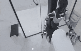 Lao công, người giúp việc tại Trung Quốc mất việc vì robot?