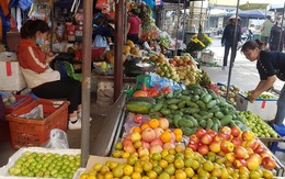 Đi chợ thấy 5 loại quả thì rẻ mấy cũng KHÔNG mua, người bán còn chẳng dám ăn