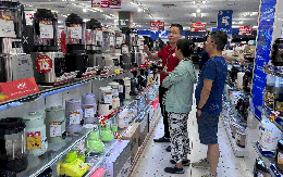 Giải phóng hàng điện máy tồn kho trước Tết