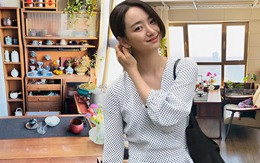 Ban công 5㎡ biến thành phòng trà phong cách Thiền, view toàn cảnh đẹp đến mức khiến hàng xóm phải dừng lại trầm trồ