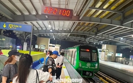 Từ 18/11 khách đi tàu điện Cát Linh - Hà Đông sẽ sử dụng vé 'một chạm'