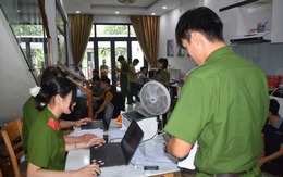 Khám xét 2 căn nhà, bắt Đào Xuân Hoàng và 25 đối tượng