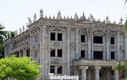 Sốt ruột hình ảnh khách sạn hạng sang 'đắp chiếu' ở Đồ Sơn