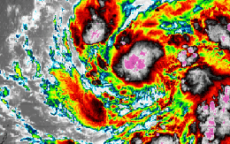 Kalmaegi chưa qua, "quái vật" Phượng Hoàng đã đến với tốc độ kinh hoàng, tăng cấp thần tốc, có thể thành siêu bão