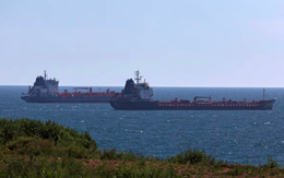 Gần 400 triệu thùng 'trôi dạt' trên biển không có người mua, Nga hạ giá dầu ở mức sâu kỷ lục, chịu áp lực lớn khi 2 tập đoàn lớn bị trừng phạt