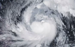 Bão Phượng Hoàng có thể gây ra "đại hồng thuỷ" bao phủ cả quốc gia: Ảnh vệ tinh cho thấy phạm vi ảnh hưởng khổng lồ