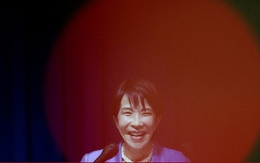 Thủ tướng Nhật Bản đề xuất cắt giảm lương của mình và các bộ trưởng