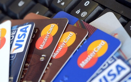 Người 18 tuổi, đang đi học có được mở thẻ tín dụng không?