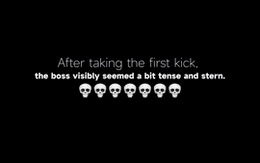 Robot hình người Trung Quốc đá CEO công ty ngã lăn quay