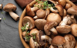 Đừng chỉ ăn táo! 5 thực phẩm này mới là ‘quả bom vitamin’ cho người U40-U60: Càng ăn càng khỏe, càng tươi trẻ!