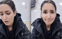 Ăn xôi xoài ở Hà Nội, khách Tây hoảng hốt khi thấy sự khác lạ trong màu sắc của gạo