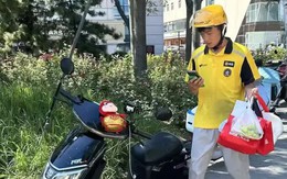 Thanh niên làm shipper lương 105 triệu/tháng, 3 năm kiếm gần 4 tỷ, mua được nhà: Ngày chỉ ngủ 3 tiếng, 21 tiếng ngoài đường