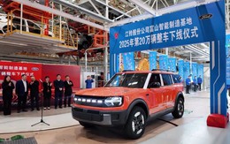 Ford Bronco EV lần đầu xuất xưởng ở quốc gia 'hàng xóm' Việt Nam: Giá tương đương 800 triệu, đợi về nước ‘phá đảo’ thị trường như Territory