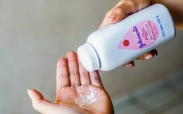 Hãng Johnson & Johnson bị buộc bồi thường 40 triệu USD trong vụ kiện phấn rôm gây ung thư