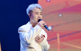 Á quân Tiếng hát Hà Nội là thủ khoa đại học, đỗ thạc sĩ biểu diễn ở tuổi 23