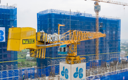 Nợ bảo hiểm kéo dài, Xây dựng Hòa Bình kinh doanh ra sao?