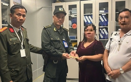 Nữ hành khách TPHCM đánh rơi 5 chỉ vàng khi đi vệ sinh ở sân bay