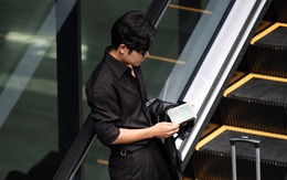 Nam nhạc sĩ mua 2 căn nhà nhờ 1 bài hit: Ly hôn, mẹ buồn tới nỗi nhập viện, 42 tuổi đỗ đại học