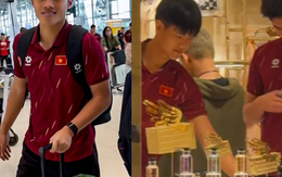 Tóm dính thủ môn 1m91 điển trai gây sốt cõi mạng đi mua sắm, sao U22 Việt Nam mang theo mũ cối về nước