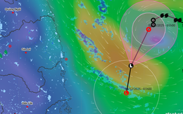 Áp thấp nhiệt đới vẫn "luẩn quẩn" trên Biển Đông, miền Trung bắt đầu đợt mưa lớn