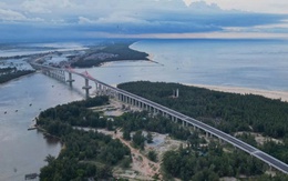Chính thức: Hoàn thành công trình cấp đặc biệt - cầu vượt cửa biển nghìn tỷ dài nhất miền Trung