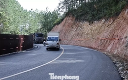 Đèo Mimosa sau khi thông xe qua đường tạm