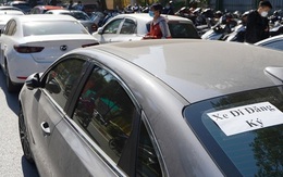 Đề xuất giảm 6 triệu đồng lệ phí khi đăng ký xe ô tô ở Hà Nội và TPHCM