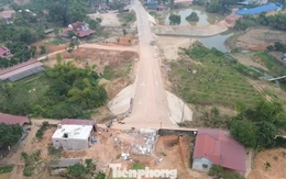 Cận cảnh tuyến đường 'cụt' 220 tỷ kết nối với... đồng ruộng ở Thái Nguyên