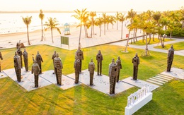 1 triển lãm nghệ thuật đặc biệt bên bờ vịnh di sản Hạ Long thu hút du khách trong nước và quốc tế