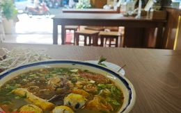 Bỏ thuế khoán, hộ kinh doanh quán ăn lo tăng việc, đội chi phí