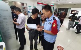 Phát hiện người đàn ông sở hữu 1 chứng chỉ tiền gửi có giá trị lên đến 374.000 tỷ đồng, công an lập tức vào cuộc điều tra