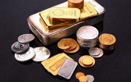 Vàng và bạc phá đỉnh ngày thứ 2 liên tiếp: Chuyên gia tin rằng đà tăng chưa dừng lại