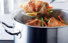 Nguy cơ UNG THƯ từ thói quen bà nội trợ nào cũng từng mắc phải: Bát canh qua đêm trở thành “bẫy sức khỏe”