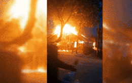 CLIP: Cục sạc dự phòng điện thoại gây cháy đỏ rực xưởng gỗ, thiệt hại lớn