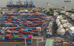 Xuất nhập khẩu cán mốc 900 tỉ USD