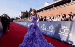 "Thần tiên tỷ tỷ" từ bỏ ca hát một bước thành đệ nhất mỹ nhân, nhan sắc đủ để làm gì cũng nổi tiếng