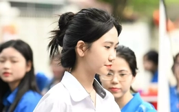 Căng thẳng kỳ thi vào lớp 10: Vì sao nhiều năm Hà Nội vẫn thiếu trường công lập?