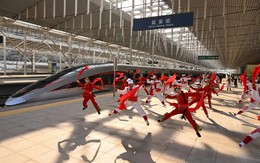 Trung Quốc vận hành tuyến đường sắt cao tốc mới, củng cố vị thế dẫn đầu toàn cầu