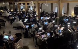 Cảnh tượng học hành kinh khủng tại 1 quán cà phê ở Việt Nam, ai nhìn vào cũng thấy thật thua kém