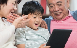 Cha mẹ thông minh không bàn luận lấy nửa lời về 4 vấn đề này với con cái: Nhẹ thân mình mà cũng đỡ mệt cho con!