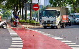 Cận cảnh làn đường "đặc biệt" trên đại lộ Mai Chí Thọ: Xe máy "lớ ngớ" đi vào sẽ bị phạt