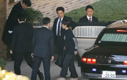 Hình ảnh hiếm thấy của nữ Thủ tướng Nhật Bản khiến nhiều người bất ngờ