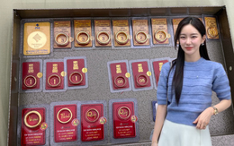 Cách người ham mua vàng tổng kết 2025