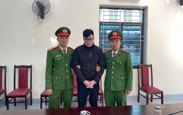 Thi hành lệnh khám xét, bắt tạm giam nhân viên ngân hàng Lò Minh Phương