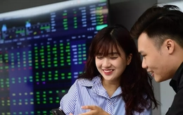 Thị trường chứng khoán 'rực rỡ pháo hoa' đón năm mới